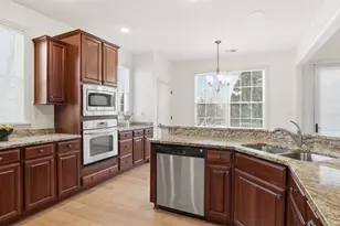 2749 Shadowrock Ct, Hampton, PA 15044 - Photo 6