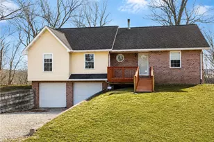 1 Jeanne Lee Ln, Brownsville, PA 15417 - Photo 2