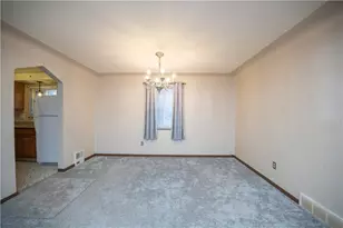 105 Horseshoe Dr, North Versailles, PA 15131 - Photo 10