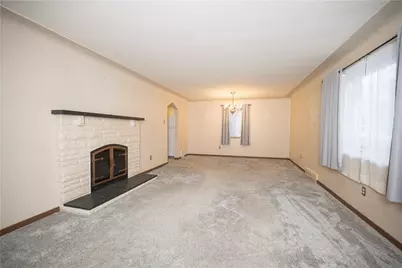 105 Horseshoe Dr, North Versailles, PA 15131 - Photo 12