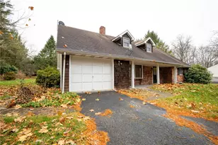 137 Boswell Rd, Saint Clair Township, PA 15944 - Photo 2