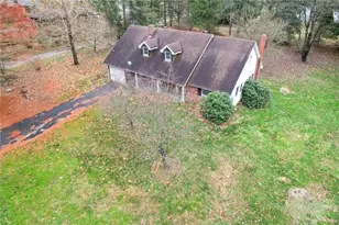 137 Boswell Rd, Saint Clair Township, PA 15944 - Photo 32