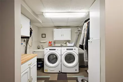 1846 Gina Dr, West Mifflin, PA 15122 - Photo 30