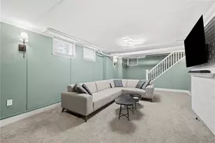 23 Cherokee Pl, Pittsburgh, PA 15228 - Photo 32