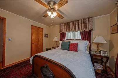 77 Coraopolis Rd, Kennedy Township, PA 15108 - Photo 8