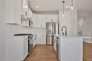 1052 Blackthorne Dr, Penn Twp, PA 15644 - Photo 4