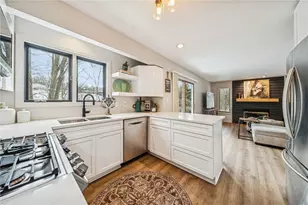 112 Shady Ln, Peters Township, PA 15317 - Photo 8