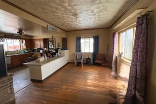 408 Franklin Ave, Ellwood City, PA 16117 - Photo 12