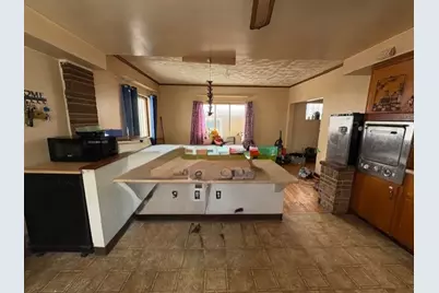 408 Franklin Ave, Ellwood City, PA 16117 - Photo 8