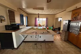 408 Franklin Ave, Ellwood City, PA 16117 - Photo 8