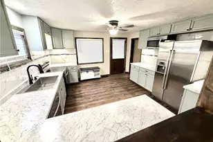 208 Brown St, Brownsville, PA 15417 - Photo 8