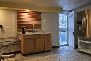 5388 Warble, Pittsburgh, PA 15224 - Photo 8