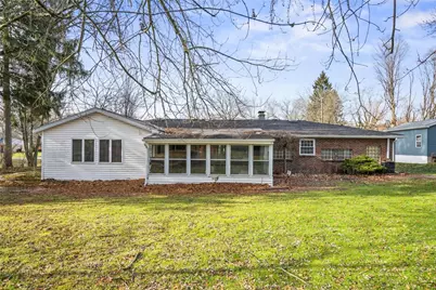 199 Ellis Ave, Hermitage, PA 16148 - Photo 4