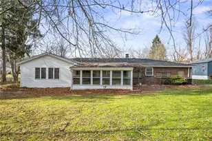 199 Ellis Ave, Hermitage, PA 16148 - Photo 4