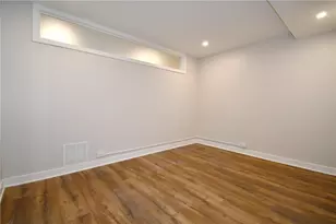 112 Washington Pl, Pittsburgh, PA 15219 - Photo 16