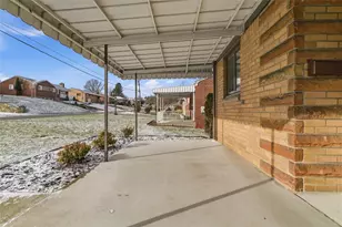 528 Glowood Dr, Pittsburgh, PA 15227 - Photo 6