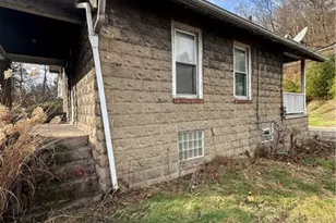 3072 Auberle St, North Versailles, PA 15132 - Photo 2