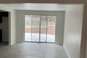 526 Foltz Dr, Pittsburgh, PA 15147 - Photo 6