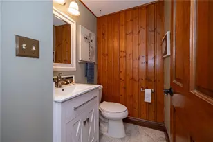 1072 Renton Rd, Pittsburgh, PA 15239 - Photo 12