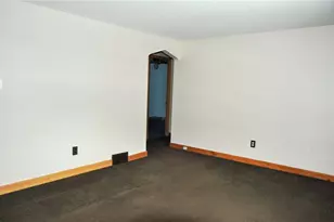 336 Glencoe Dr, West Mifflin, PA 15122 - Photo 6