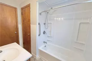 332 E Maitland Ln, Neshannock Township, PA 16105 - Photo 20