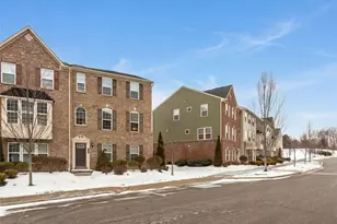 236 Thornapple Ln, Cranberry Township, PA 16066 - Photo 4