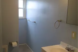 1200 Holmes St, McKees Rocks, PA 15136 - Photo 8