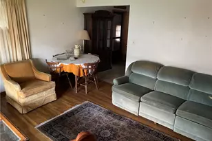 38 3rd St, Scottdale, PA 15638 - Photo 4