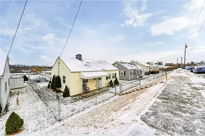 1931 Sloan Ave, Latrobe, PA 15650 - Photo 2