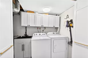 525 Greenspire Ct, Cranberry Township, PA 16066 - Photo 38