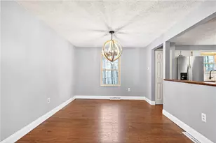 525 Greenspire Ct, Cranberry Township, PA 16066 - Photo 6