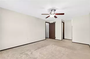 525 Greenspire Ct, Cranberry Township, PA 16066 - Photo 20