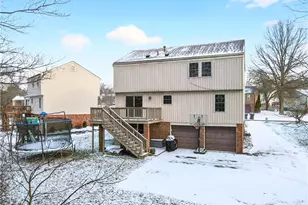 525 Greenspire Ct, Cranberry Township, PA 16066 - Photo 2