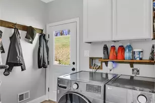 2460 Chapel Rd, Brighton Township, PA 15009 - Photo 14