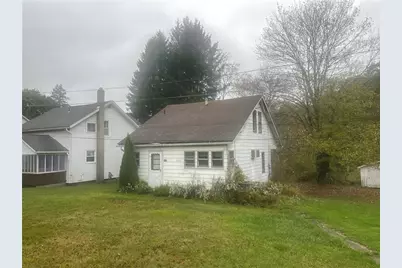 105 Mohawk St, Bruin Boro, PA 16022 - Photo 1