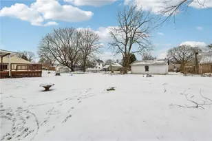 14 Elm St, Bessemer, PA 16112 - Photo 6
