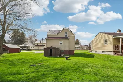 14 Elm St, Bessemer, PA 16112 - Photo 6