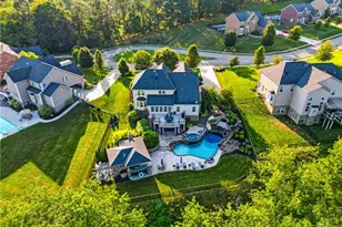 222 Taylor Ridge Ln, Adams Township, PA 16046 - Photo 6