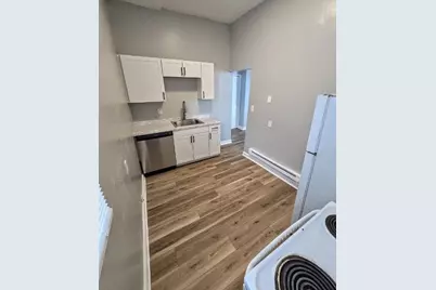 526 E 8th Ave, Munhall, PA 15120 - Photo 4