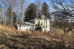 1270 Roaring Run Rd, Jenner Township, PA 15531 - Photo 2