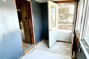 511 N 4th St, Youngwood, PA 15697 - Photo 2