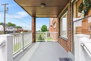 419 Susanna Ct, Pittsburgh, PA 15207 - Photo 2