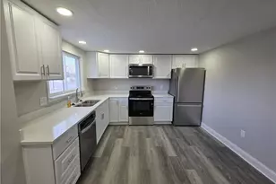 63 Hickory St, Ellsworth Boro, PA 15331 - Photo 6