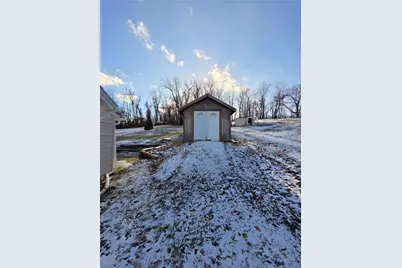 63 Hickory St, Ellsworth Boro, PA 15331 - Photo 2