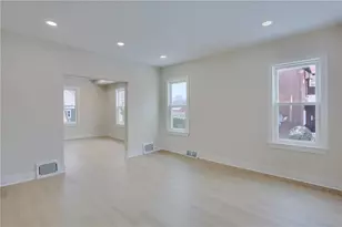 316 Line Ave, Ellwood City, PA 16117 - Photo 18