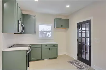 316 Line Ave, Ellwood City, PA 16117 - Photo 12