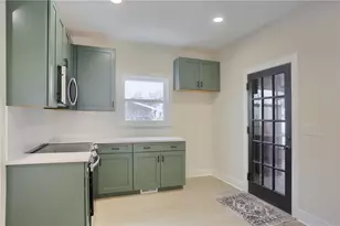 316 Line Ave, Ellwood City, PA 16117 - Photo 12