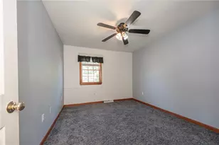 105 Birchwood Way, Irwin, PA 15642 - Photo 28