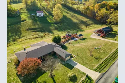 9 Banahasky Ln, Finleyville, PA 15332 - Photo 2