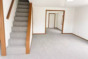 305 Jackson St, Jamestown, PA 16134 - Photo 2